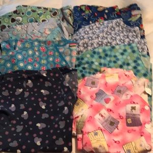 8 women’s scrub tops
